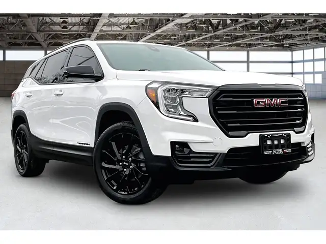 2023 GMC Terrain SLT Elevation | Heated Leather | Panoroof | AWD - Photo 11