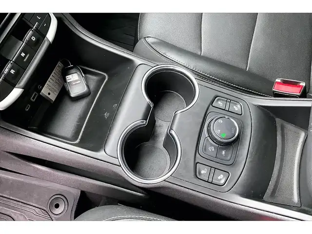 2023 GMC Terrain SLT Elevation | Heated Leather | Panoroof | AWD - Photo 14