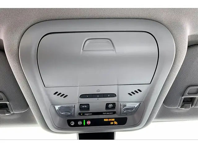 2023 GMC Terrain SLT Elevation | Heated Leather | Panoroof | AWD - Photo 22