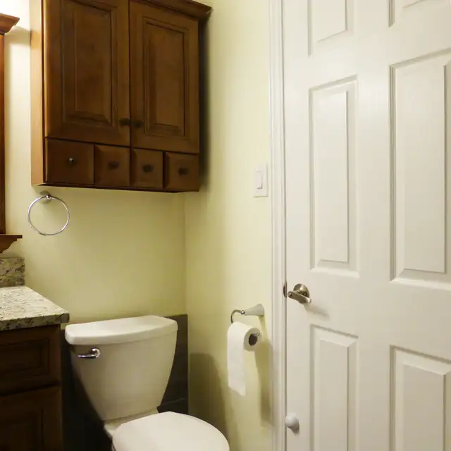 Spacious west-end ground-level registered unit. - Photo 17