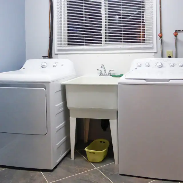 Spacious west-end ground-level registered unit. - Photo 20