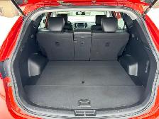 Clean and pristine 2017 Sante Fe Sport. - Photo 5