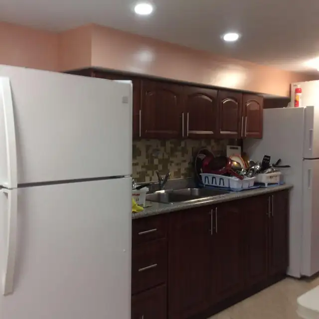 Scarborough-Large Furnished Room with Attached Private Bathroom - Photo 7