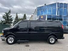 2023 GMC Savana SAVANA - 12 PASSENGER - Photo 2