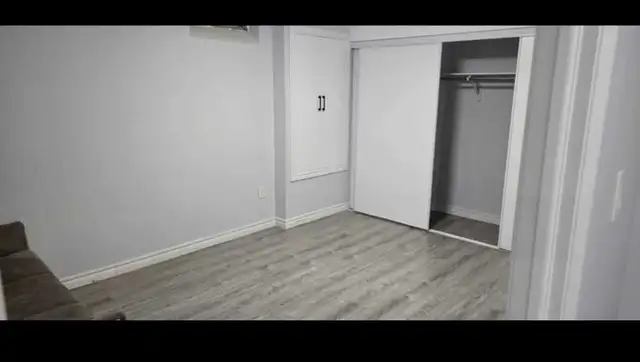 2 Bedroom basement apartment - Photo 6