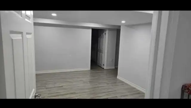 2 Bedroom basement apartment - Photo 8