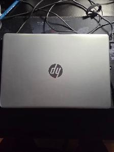 Ordinateur portable HP 14