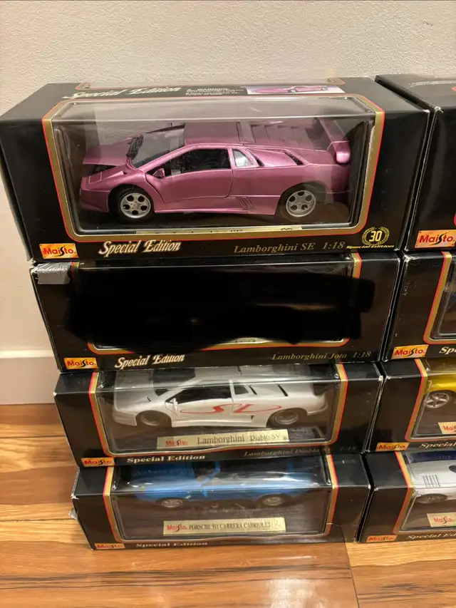 Maisto Special Edition Model Cars $25-50 - Photo 2