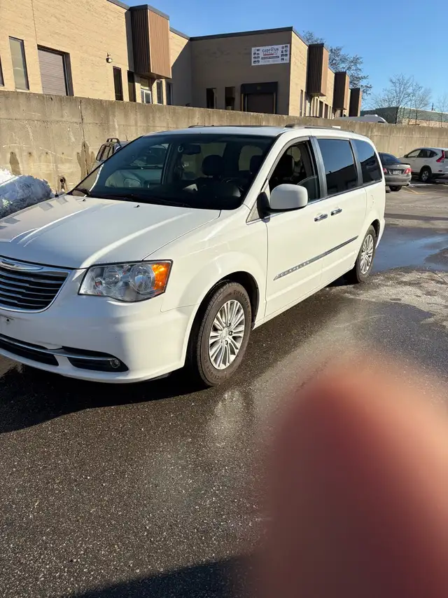 2015 Chrysler Town & Country