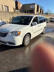 2015 Chrysler Town & Country