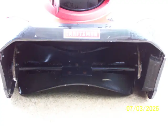 CRAFTSMAN SNOW BLOWER - Photo 4