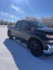 2019 Chevy Silverado - Photo 3