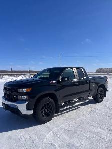 2019 Chevy Silverado - Photo 5