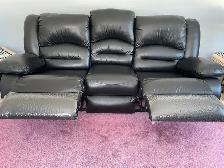 Sofa with dual recliners