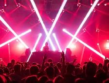 DISHWASHER AND BUSSER NEEDED