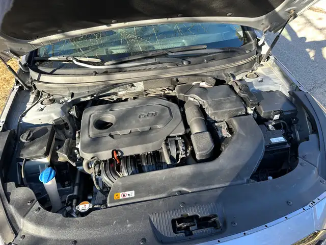 Immaculate 2016 Hyundai Sonata $13990 or best offer. - Photo 5