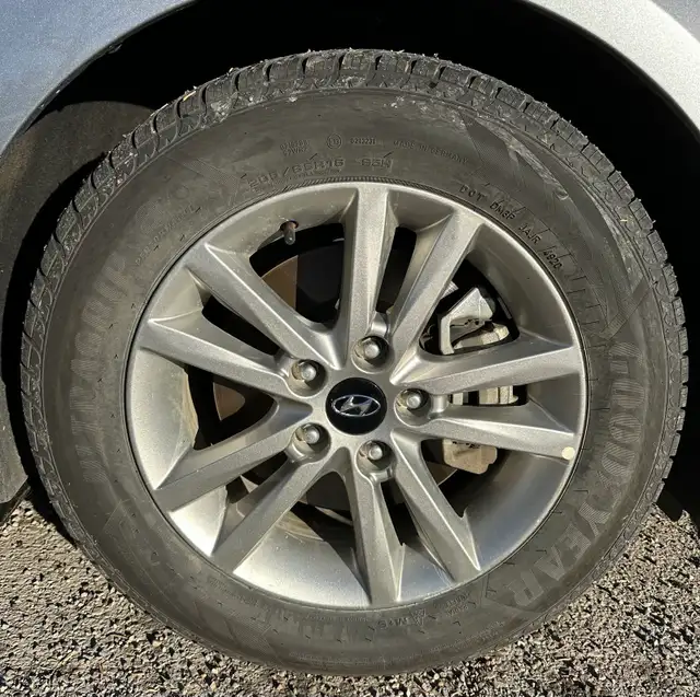 Immaculate 2016 Hyundai Sonata $13990 or best offer. - Photo 8