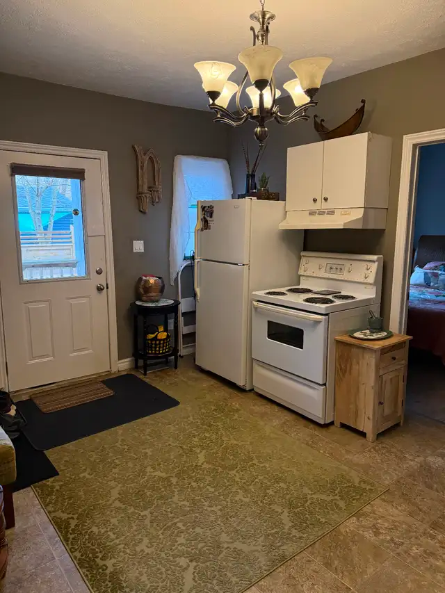 For Rent: 1 bedroom ground floor apartment unit - Photo 4