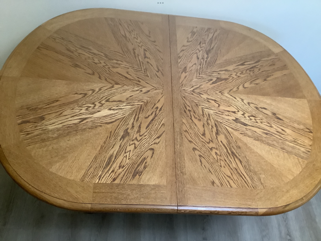 Solid Oak Table and Chairs - Photo 2