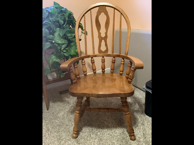 Solid Oak Table and Chairs - Photo 6