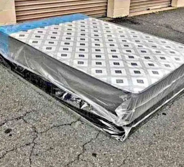 King Mattress on Clearance sale KING MATTRESS - Photo 2