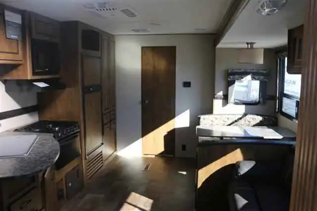 Roulotte ZINGER de Crossroad 25RB 2014 - Photo 6