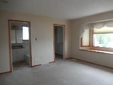 Bright and Beautiful 4-Bedroom   Office Single House for Rent - Photo 6