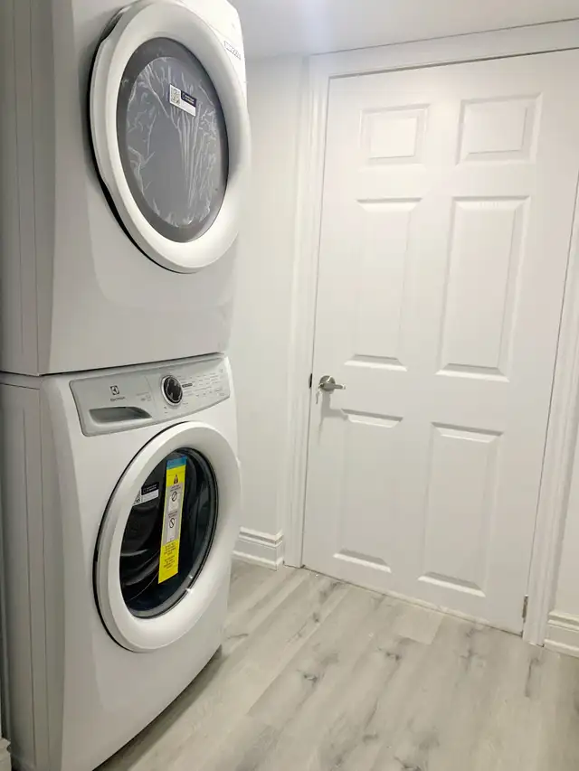 Bright & Clean 2 Bedroom Legal Basement | Side Entrance | Milton - Photo 15