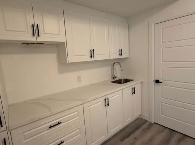 1 BED 1 BATH LUXURIOUS BASEMENT IN OAKVILLE - Photo 2