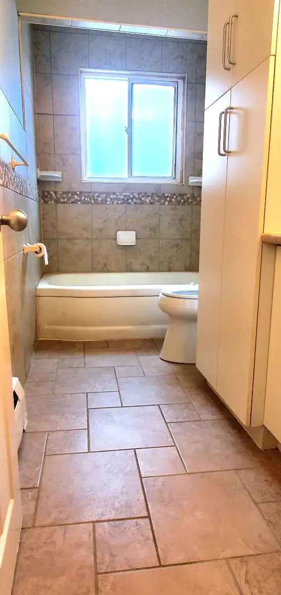 STUNNING 2 Bedroom with Scenic Balcony - Near Fairview Mall - Photo 6