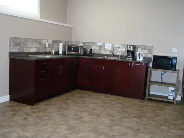 Executive Furnished Room Available April 1st – Beaverlodge - Photo 4