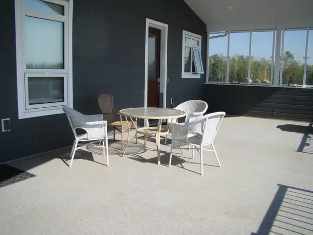 Executive Furnished Room Available April 1st – Beaverlodge - Photo 7