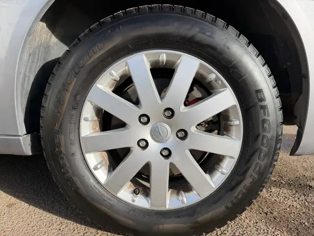 2014 Chrysler Town & Country| Power Sliding Door | Clean Car | - Photo 25