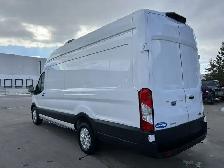 2022 Ford Transit - Photo 6