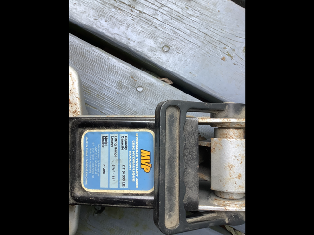 Hydraulic Jack - Photo 2