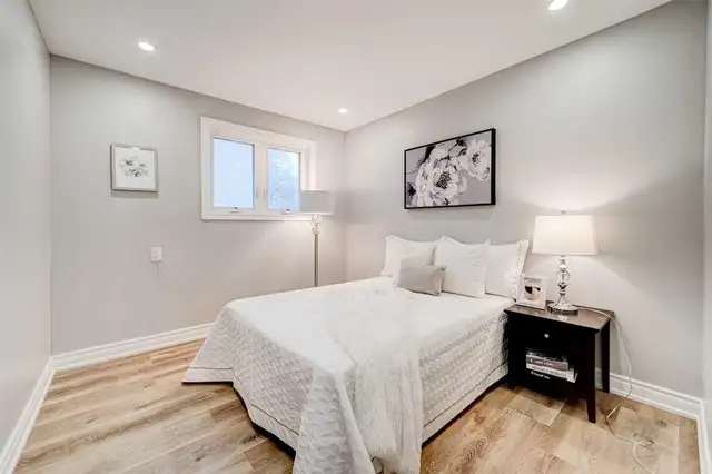 Main flr 3bdrm 2br-midland/sheppard - Photo 9