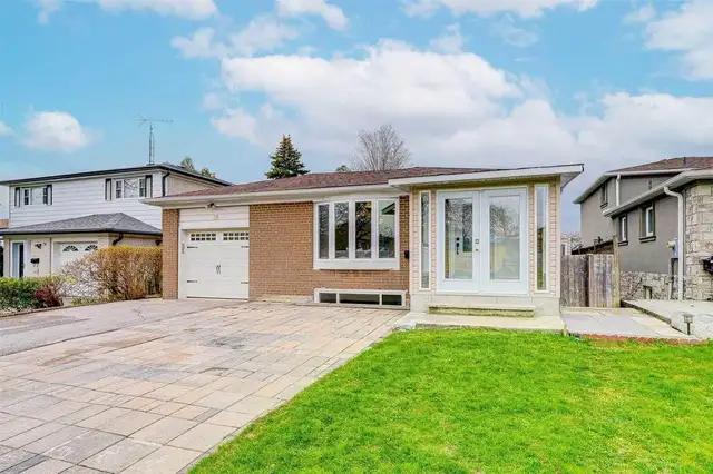 Midland/sheppard-3bdrm 2br Main flr house