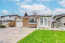 Midland/sheppard-3bdrm 2br Main flr house