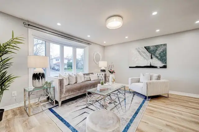 Midland/sheppard-3bdrm 2br Main flr house - Photo 3