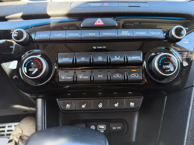 2017 Kia Sportage| All Wheel Drive | Clean Carfax | Low Mileage| - Photo 19