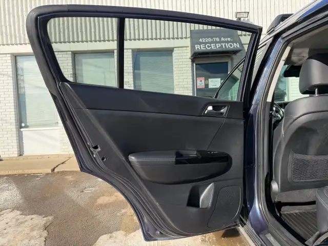 2017 Kia Sportage| All Wheel Drive | Clean Carfax | Low Mileage| - Photo 22