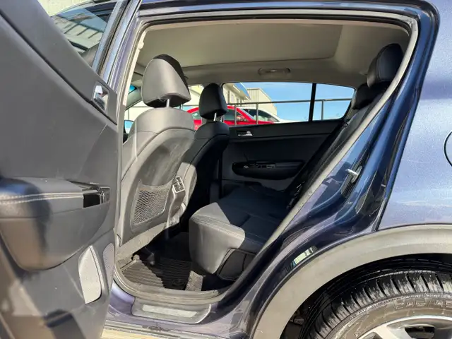 2017 Kia Sportage| All Wheel Drive | Clean Carfax | Low Mileage| - Photo 24