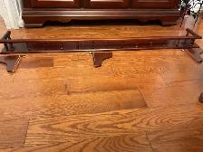 BEAUTIFUL BOMBAY HEIRLOOM SOLID WOOD GALLERY PLATE RAIL SHELF - Photo 2