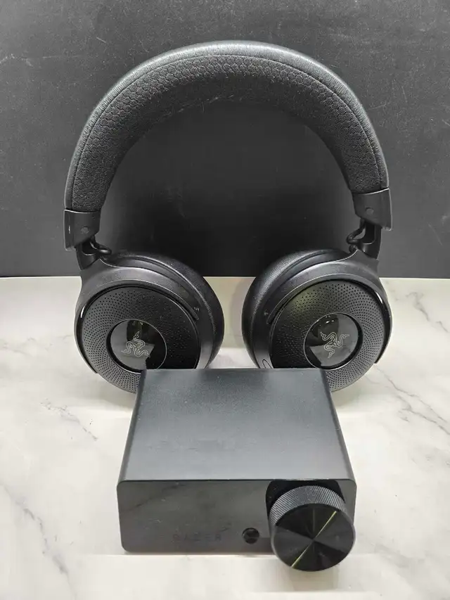 RAZER Kraken V4 Pro With Control Hub
