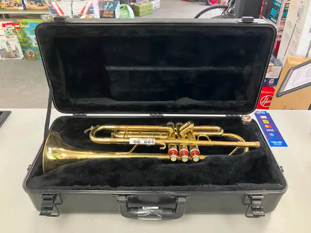 Andre Bardot Trumpet with Case - Photo 5
