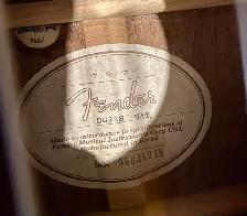 Fender acoustic with case - Photo 3