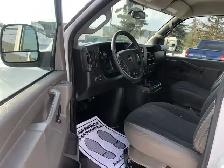 2018 GMC Savana - Photo 7