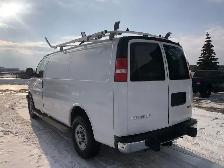 2018 GMC Savana - Photo 8