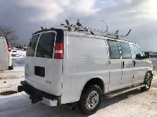 2018 GMC Savana - Photo 10