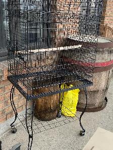 cage oiseaux avec étagère / Bird cage & Stand